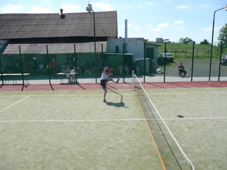 Nohejbalový turnaj dvojic - 5.6.2010 Nohejbalový turnaj dvojic - 5.6.2010